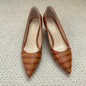 YDN Size 4 Brown Texture Pump Low Heel Sandal